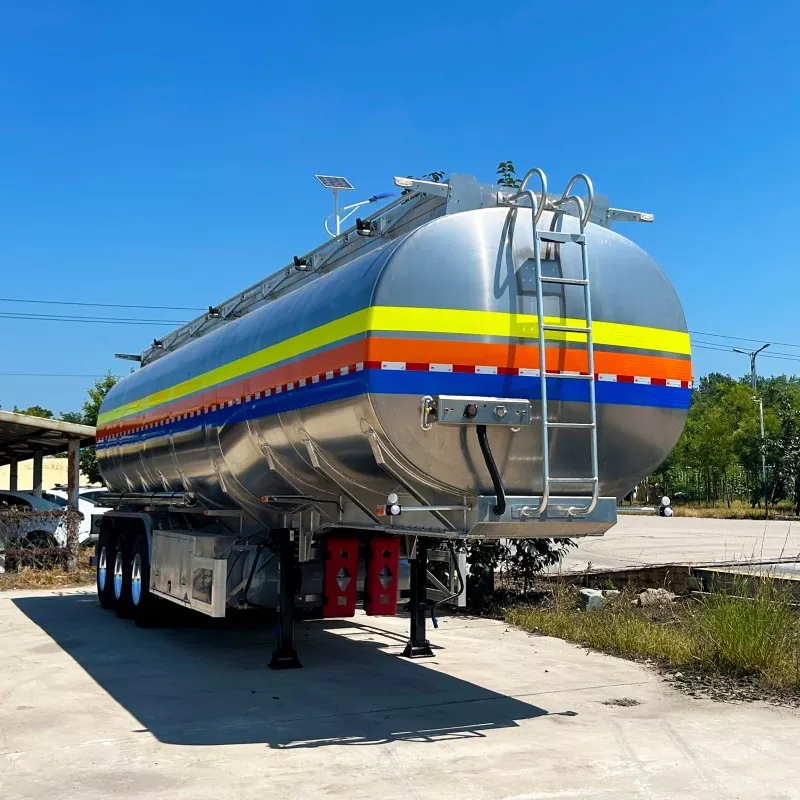 How Aluminum Alloy Crude Oil Tank Trailers Are Revolutionizing the Petroleum Industry